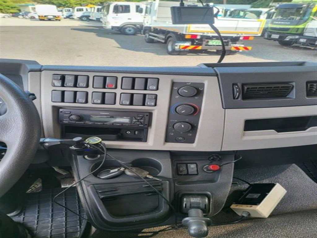 볼보 5톤 수산 746L 카고크레인 2017년식 주행 51,394km 중고 화물차 상세 이미지 15