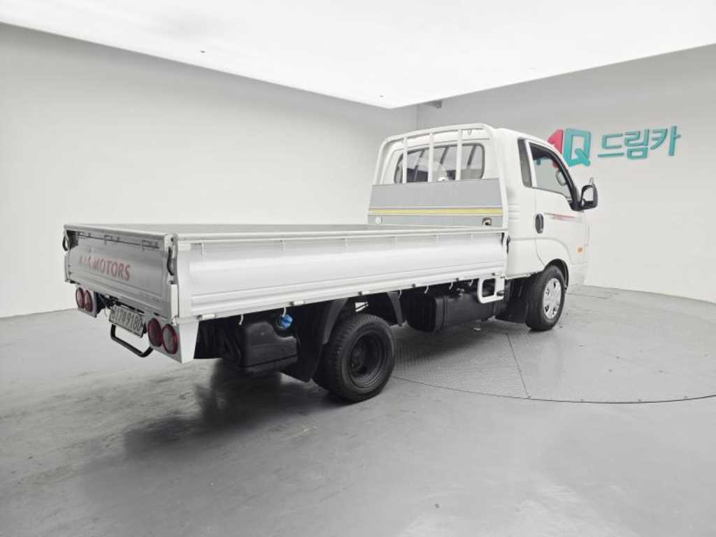 기아 더뉴봉고3 1톤 카고 킹캡 초장축 2020년식 주행 117,731km 중고 화물차 상세 이미지 4