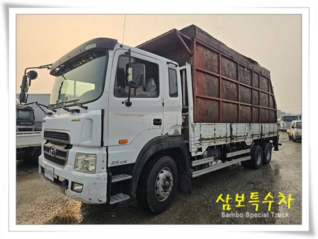 2007년식 주행 528,034km 현대 9.5톤 히아브 12000XG 집게차 중고 화물차 대표 이미지