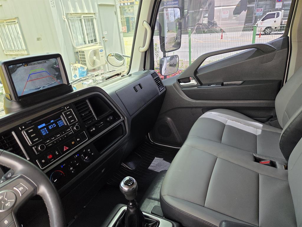 2.5톤 익스 하이내장탑 파워게이트 2020년식 중고 화물차 익스탑 2020-03 주행 166,069km 상세 이미지 13