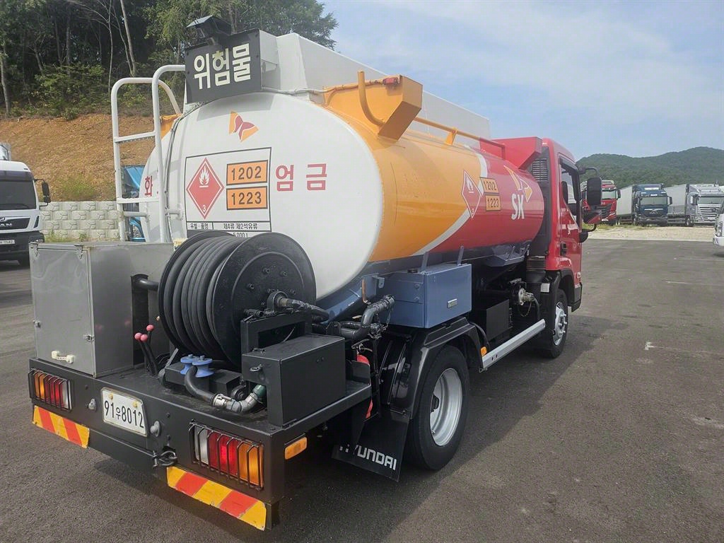 현대 올뉴마이티 3.5톤 5000리터 알루미늄 탱크로리 2017년식 주행 228,535km 중고 화물차 홈/탱크로리 상세 이미지 6