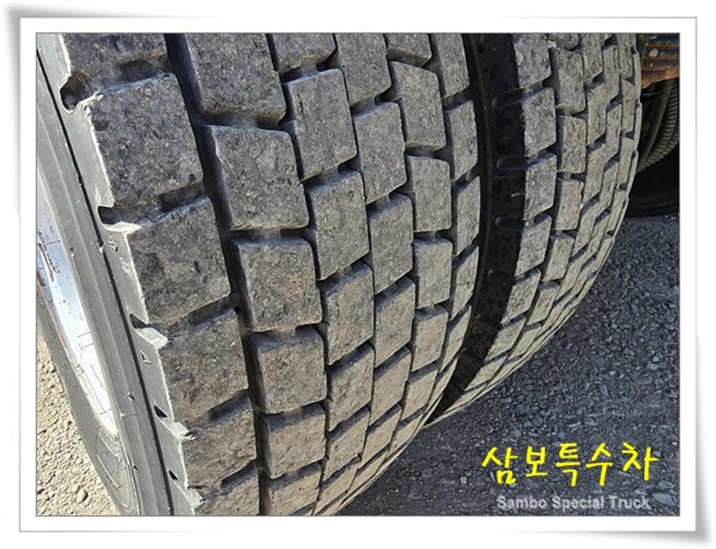 현대 메가트럭 5톤 덤프 2003년식 중고 화물차 2003-01 주행 911,986km 상세 이미지 14
