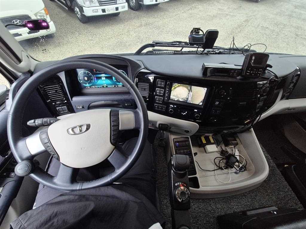 대우 맥센 14톤 컨테이너 냉동탑 2025년식 주행 170,498km 중고 화물차 상세 이미지 13