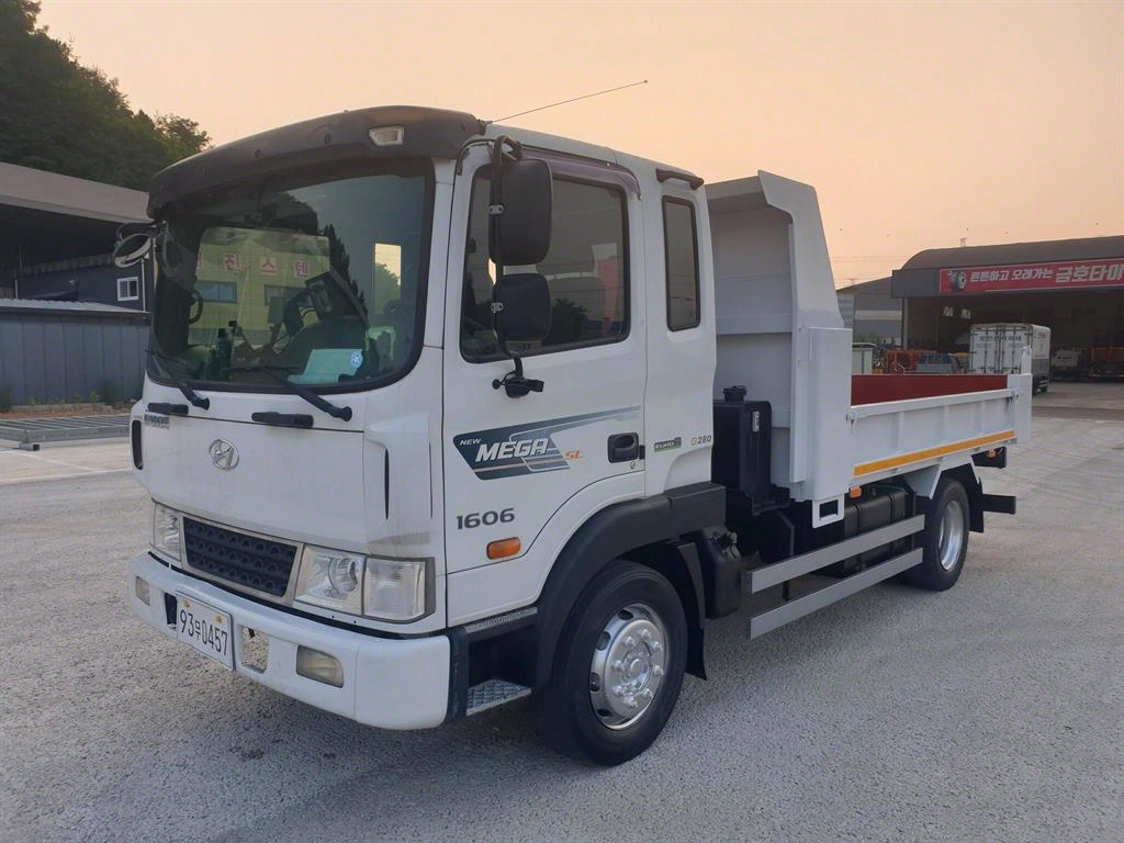 현대 5톤 저상 덤프 2018년식 주행 153,616km 중고 화물차 대표 이미지