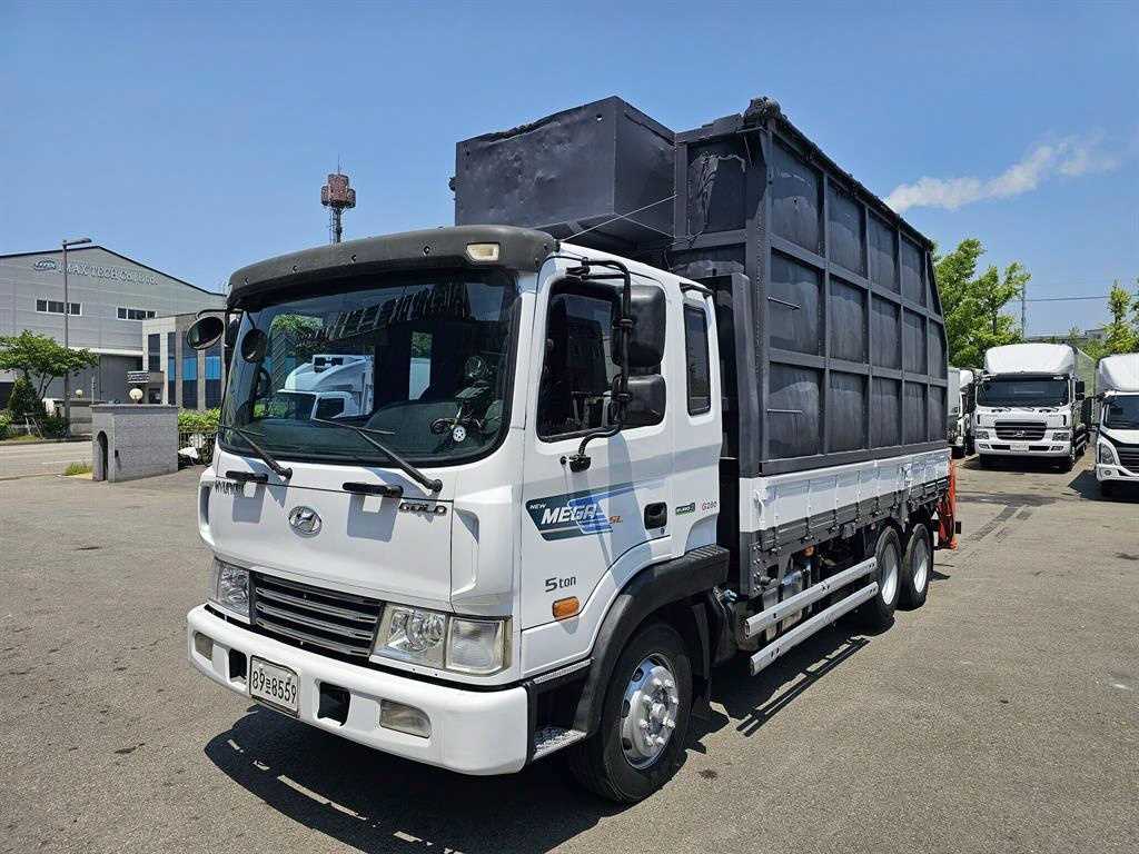 광림 1204EX 5톤 크레인 집게차 2017년형 주행 231,120km 중고 화물차 상세 이미지 2