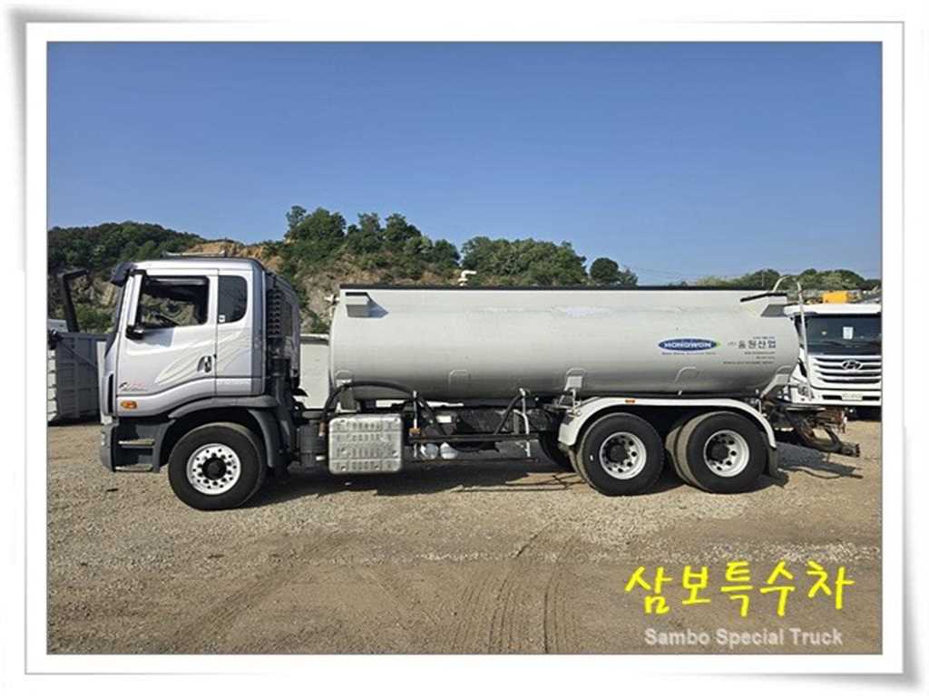 대우 프리마 17.5톤 탱크로리 2017년식 중고 트럭 홈/탱크로리 2017-06 주행 339,830km 상세 이미지 4