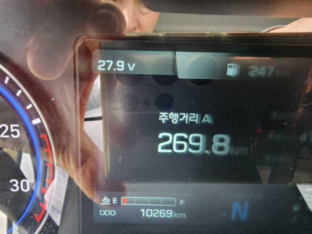 현대 파비스 5.5톤 수산 7단 카고크레인 2023년식 주행 10,269km 중고 화물차 상세 이미지 13