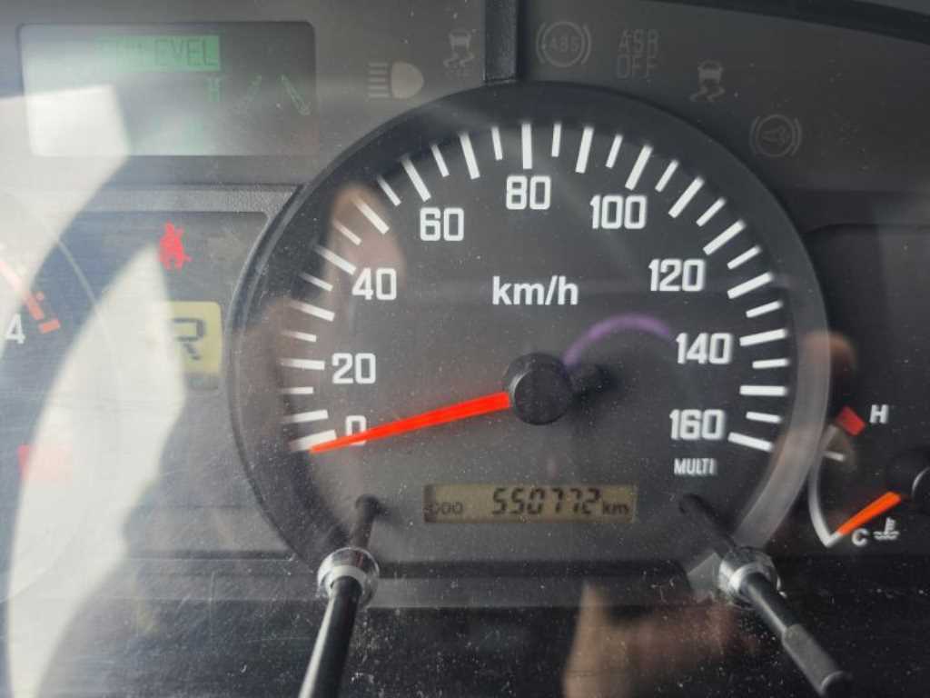 이스즈 엘프 3.5톤 냉동탑 2019년식 주행 550,371km 중고 화물차 상세 이미지 12