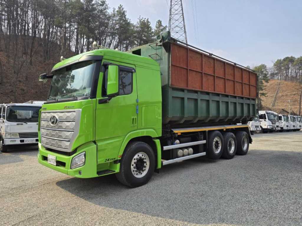 현대 트라고 24톤 원쓰리 프리미엄 암롤트럭 2020년식 주행 83,904km 중고 화물차 대표 이미지