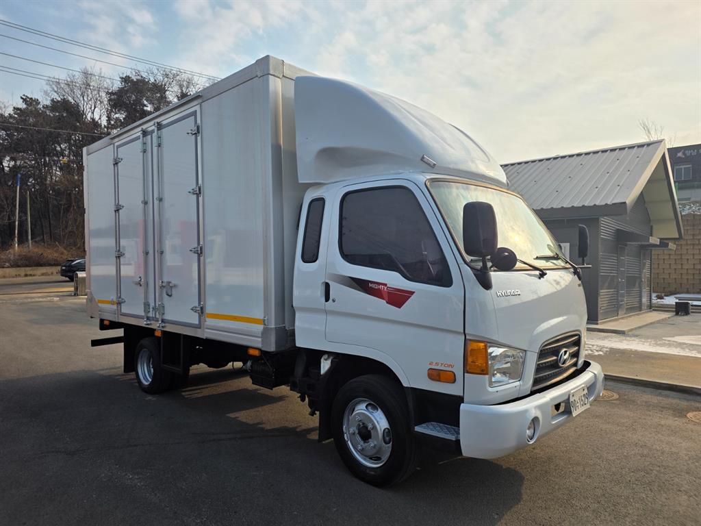 현대 이마이티 2.5톤 익스탑 2013년식 주행 196,975km 중고 화물차 대표 이미지