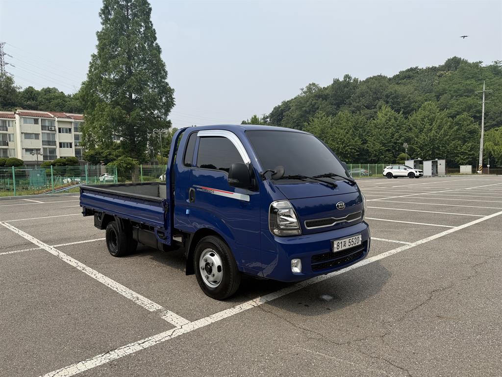 기아 더뉴봉고3 1.2톤 킹캡 초장축 카고 2020년식 주행 195,816km 중고 화물차 상세 이미지 5