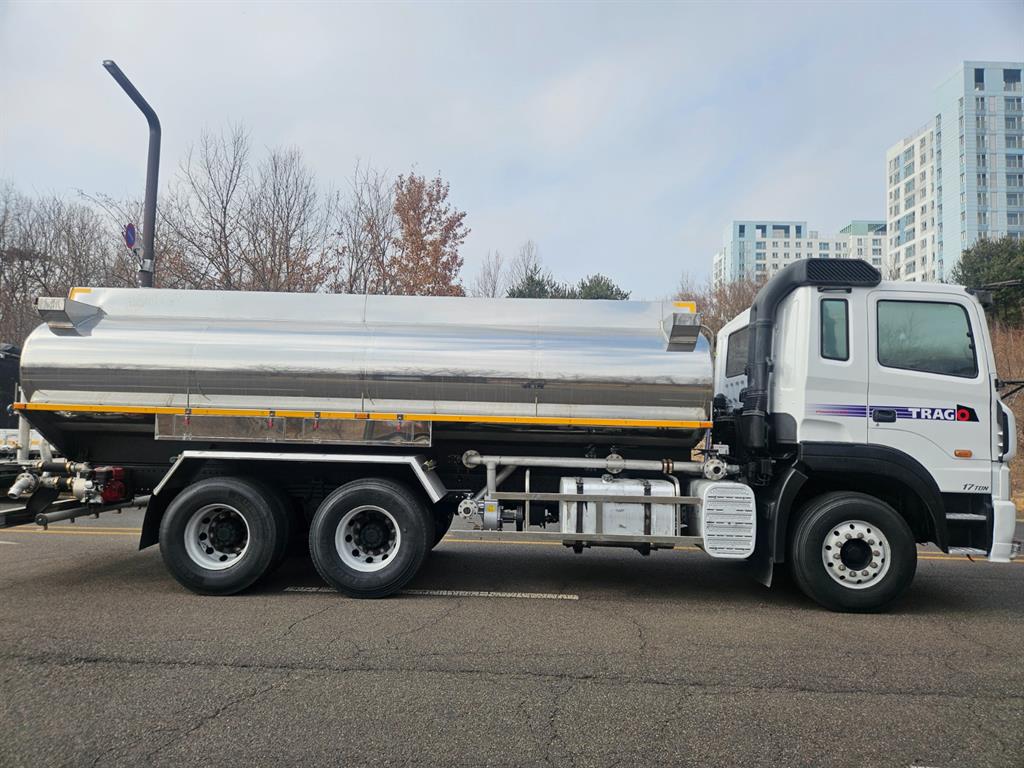 24톤 스텐 15,500L 살수차 2011년형 주행 1,159,387km 중고 화물차 상세 이미지 4