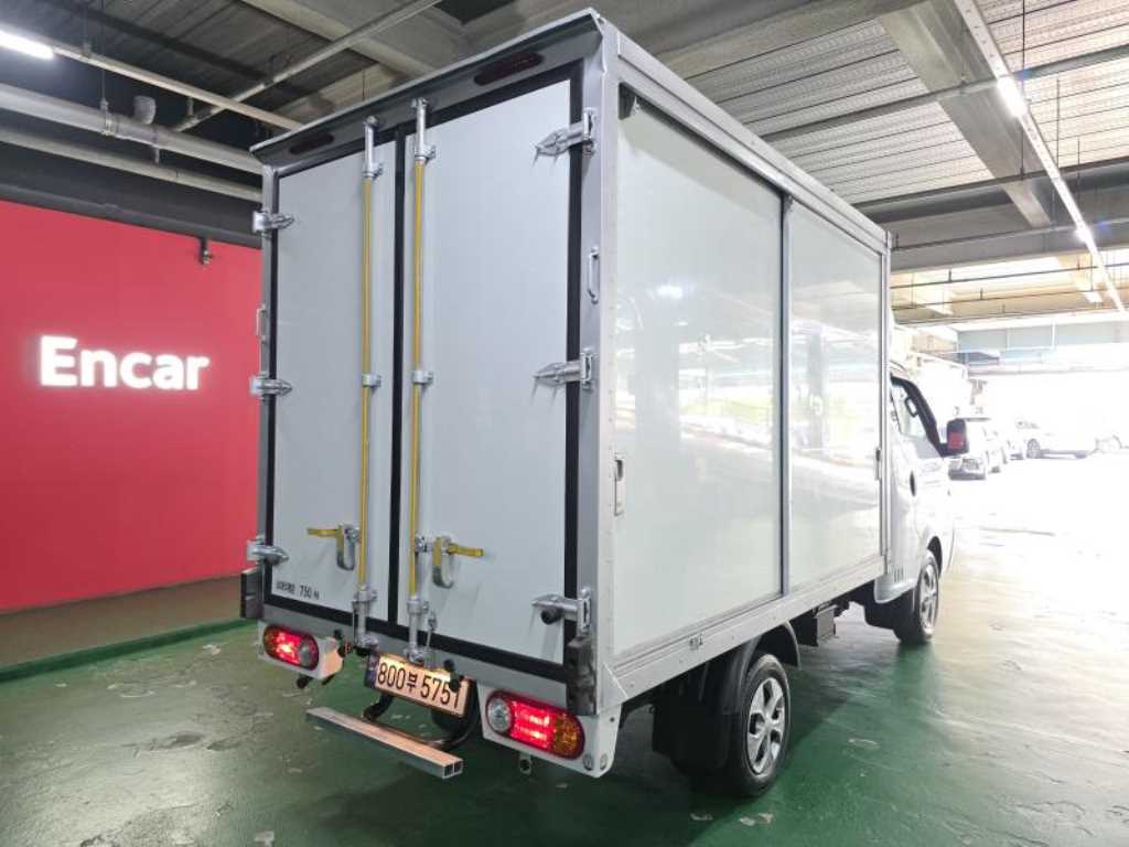 현대 포터2 LPG 1톤 하이내장탑 2024년식 주행 15,831km 중고 화물차 상세 이미지 3