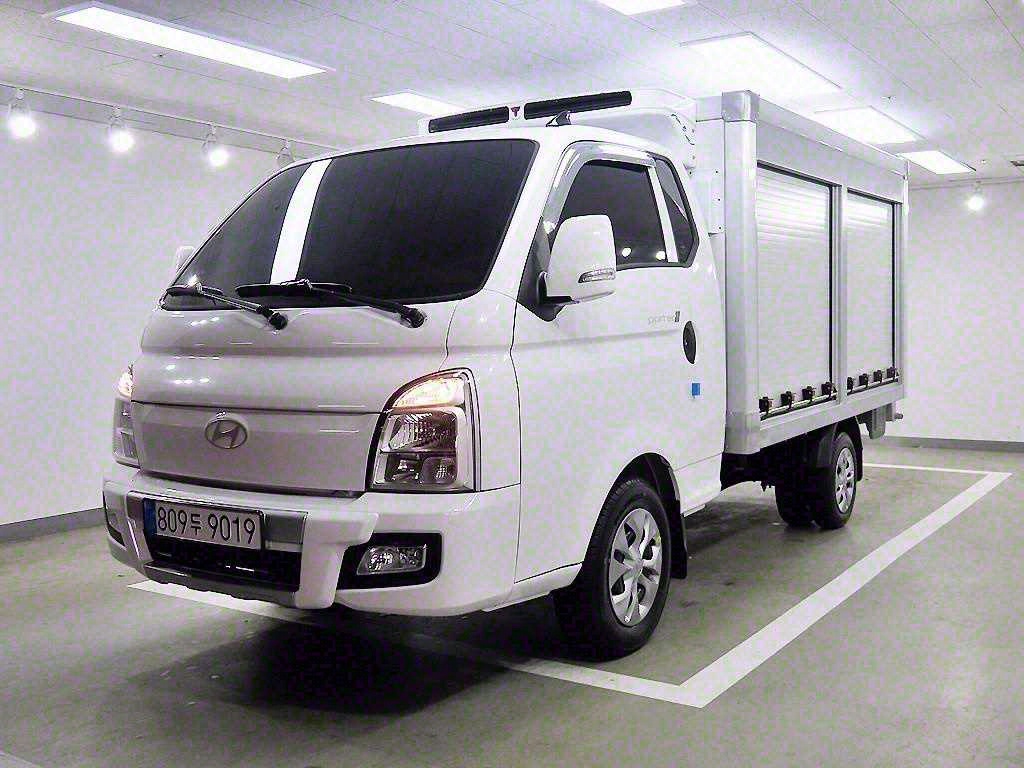 현대 포터2 LPG 1톤 저상내장탑 오토 2025년형 주행 2,125km 중고 트럭 상세 이미지 2