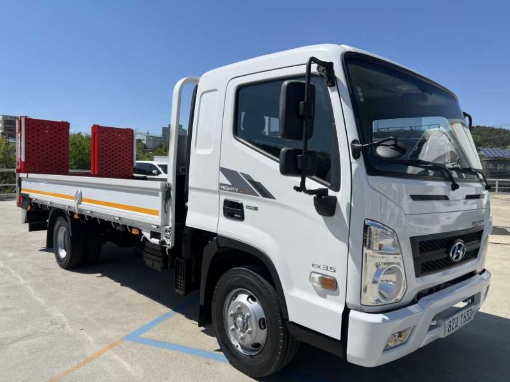 3.5톤 자동사다리 셀프로더 슈퍼캡 2018년식 주행 156,295km 중고 화물차 대표 이미지