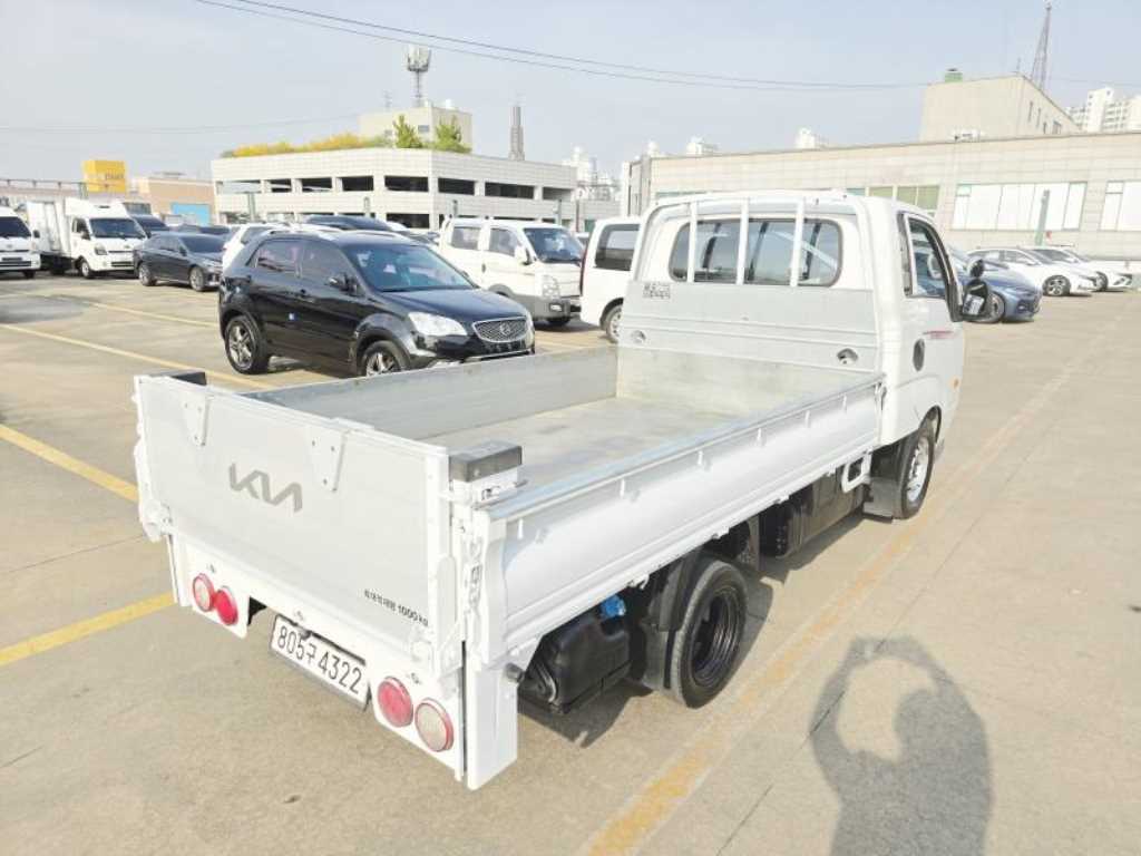 기아 더뉴봉고3 1톤 파워게이트 초장축 킹캡 오토 중고 화물차 그 밖에 2022 주행 31,762km 상세 이미지 4