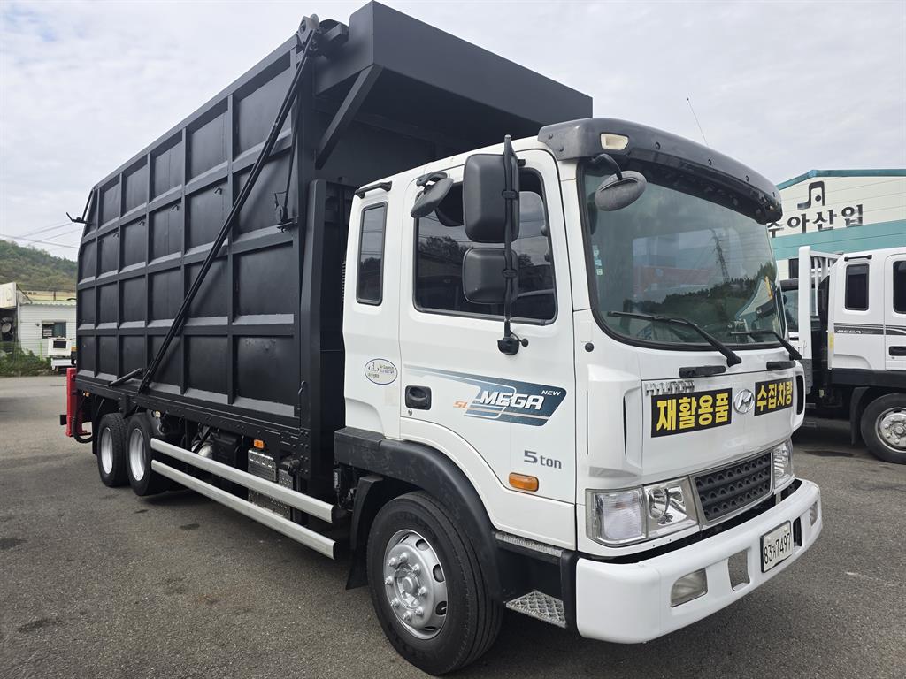 현대 메가트럭 5톤 동양SS2200 집게차 2017년형 주행 255,091km 중고 화물차 대표 이미지