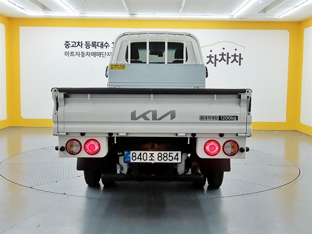 기아 봉고3 LPG2.5터보 1.2톤 표준캡 초장축 카고 2025년형 주행 13,123km 중고 화물차 상세 이미지 3