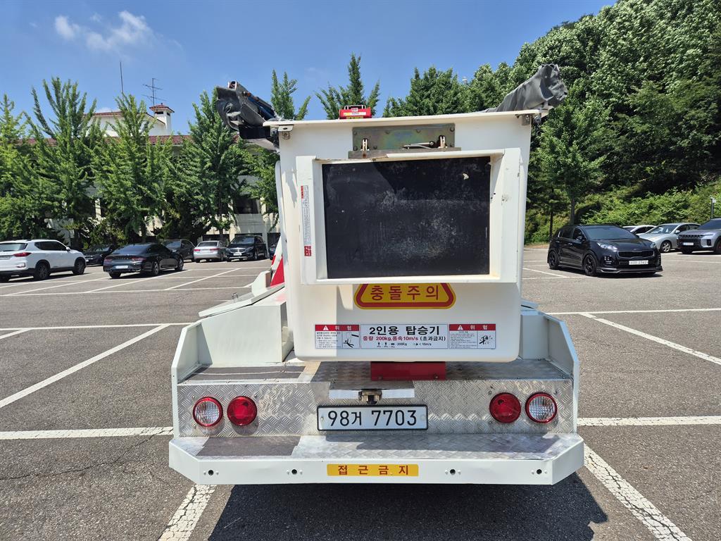 KG모빌리티 렉스턴 스포츠 칸 1톤 고소작업차 2019년식 주행 32,655km 중고 화물차 바가지차 상세 이미지 7