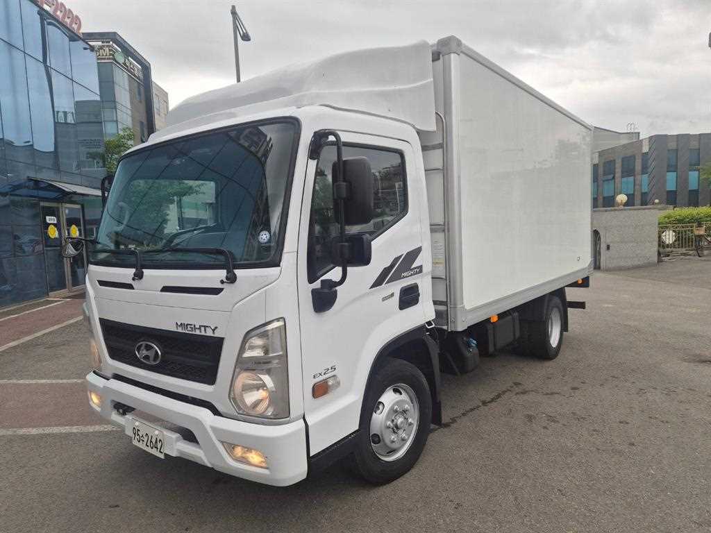 현대 올뉴마이티 2.5톤 고상 냉동탑 2023년식 주행 58,083km 중고 화물차 대표 이미지
