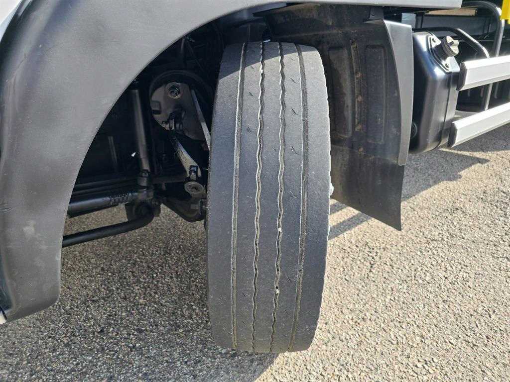 현대 메가트럭 5.5톤 하독스 롱덤프 2015년식 주행 250,711km 중고 화물차 상세 이미지 13
