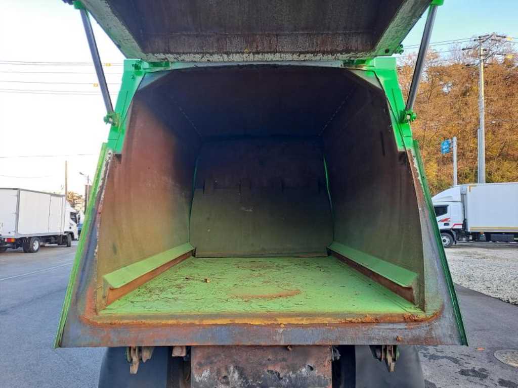 현대 메가트럭 5톤 압축진개차 2020년식 주행 50,000km 중고 화물차 상세 이미지 11