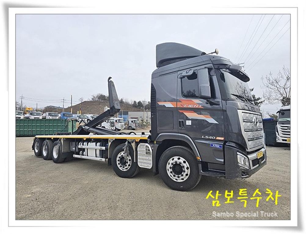 현대 엑시언트 프로 25톤 암롤트럭 2023년형 주행 195,125km 중고 화물차 상세 이미지 2