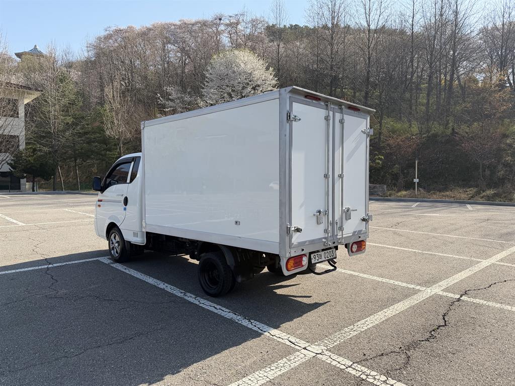 현대 포터2 1톤 냉동탑 슈퍼캡 초장축 2017년식 주행 182,700km 중고 화물차 상세 이미지 4