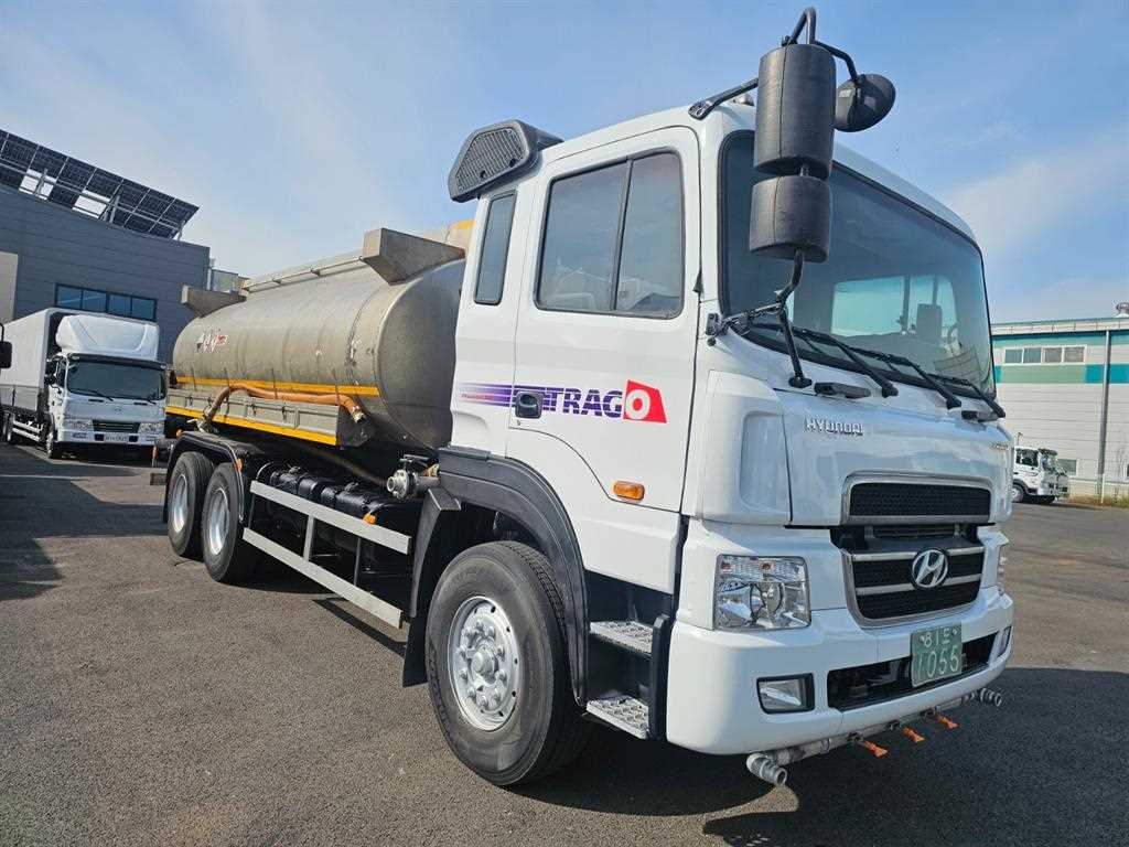 현대 뉴파워트럭 15.5톤 살수차 2004년식 중고 화물차 2004-09 주행 638,330km 상세 이미지 3
