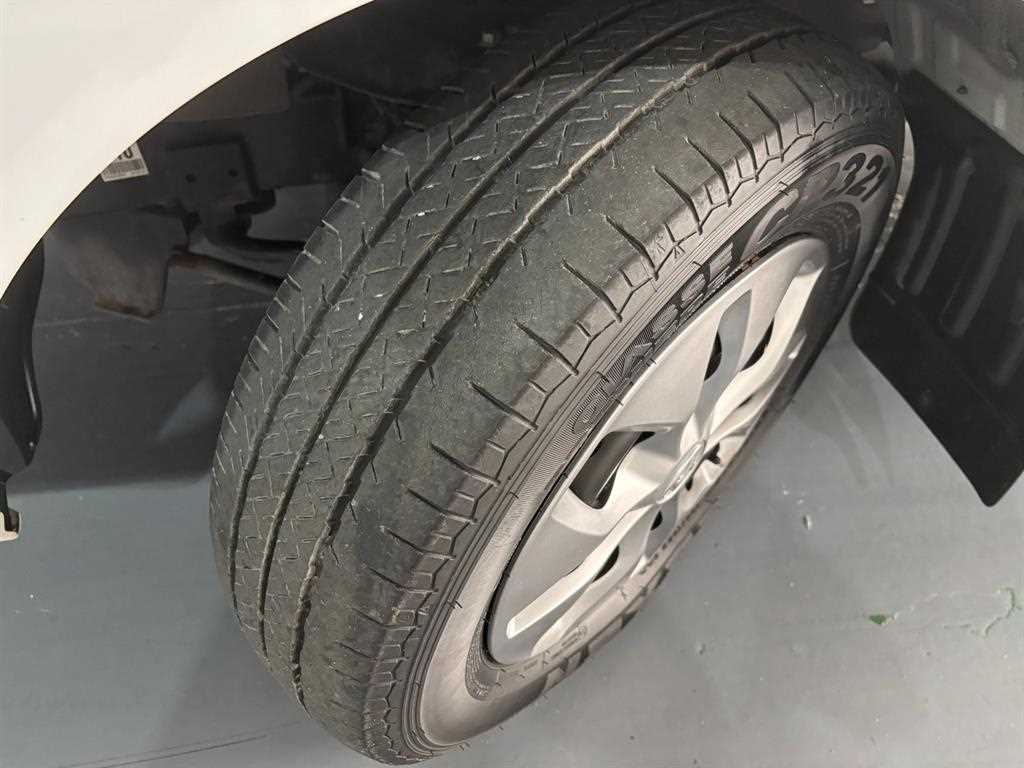 현대 포터2 EV 1톤 하이내장탑 2023년식 주행 18,390km 중고 화물차 상세 이미지 16