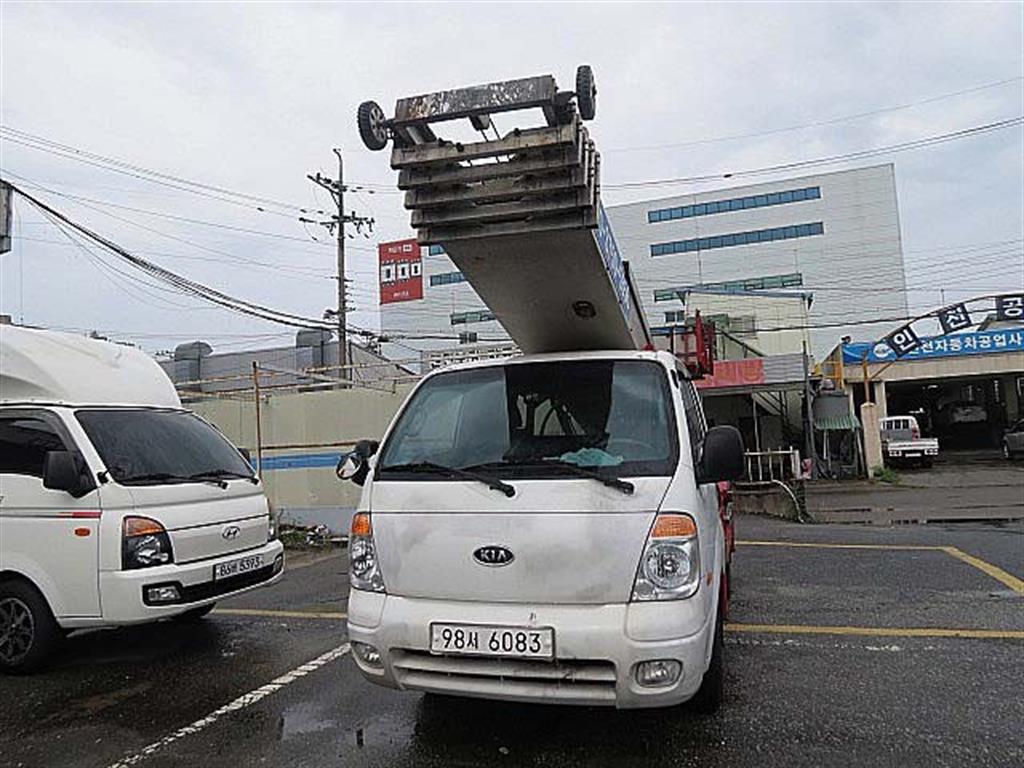 기아 봉고3 1톤 25m 사다리차 2010년식 주행 131,195km 중고 화물차 그 밖에 대표 이미지