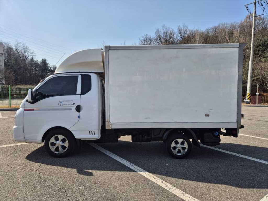 현대 포터2 슈퍼캡 초장축 1톤 하이냉동탑 2022년식 주행 91,000km 중고 화물차 상세 이미지 8