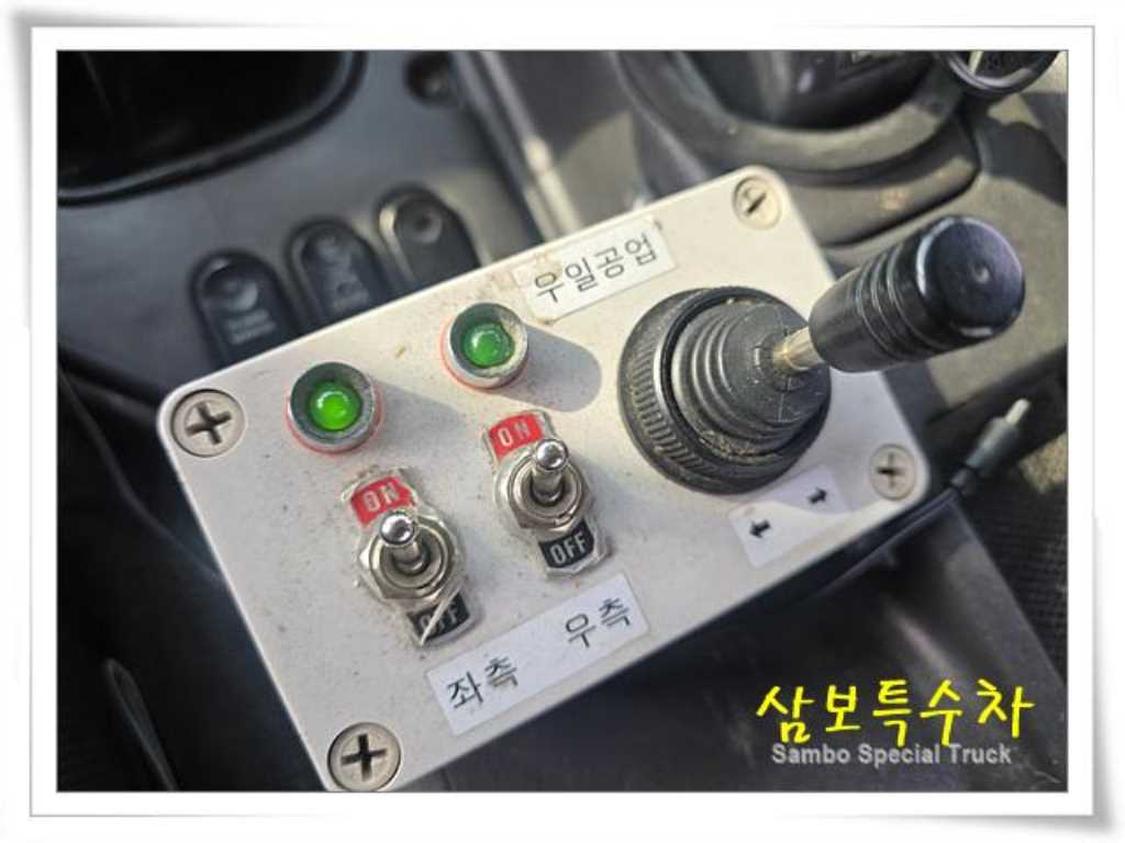 현대 16톤 고압 알루미늄탱크 살수차 2006년형 주행 772,756km 중고 화물차 상세 이미지 10
