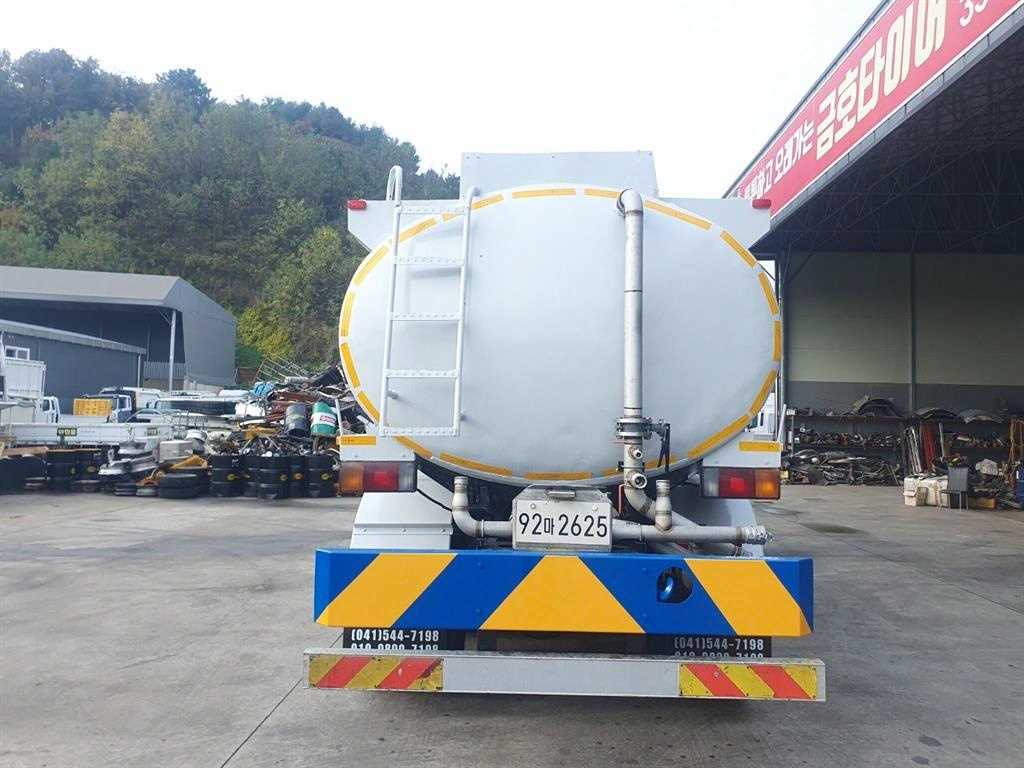 현대 트라고 21톤 살수차 2011년식 중고 화물차 2011-05 주행 1,200,000km 상세 이미지 6