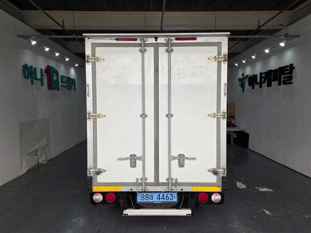 기아 봉고3 EV 1톤 하이내장탑 2020년식 주행 76,850km 중고 화물차 상세 이미지 3