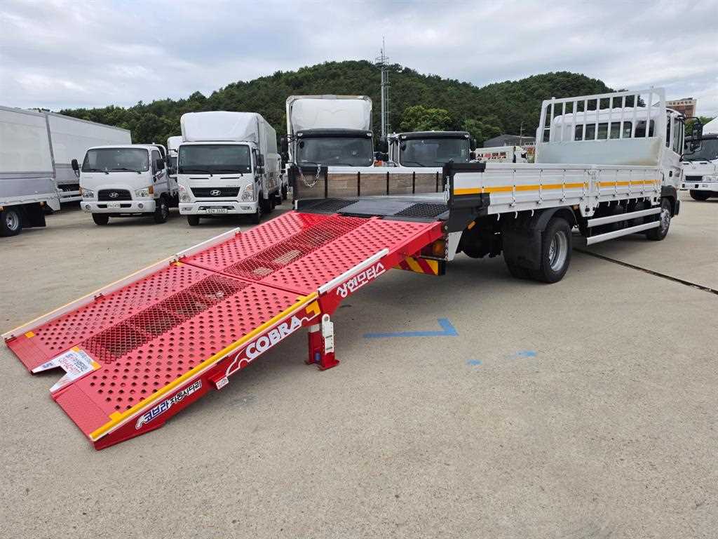 5톤 자동사다리 셀프로더 2010년식 주행 677,844km 중고 화물차 상세 이미지 11