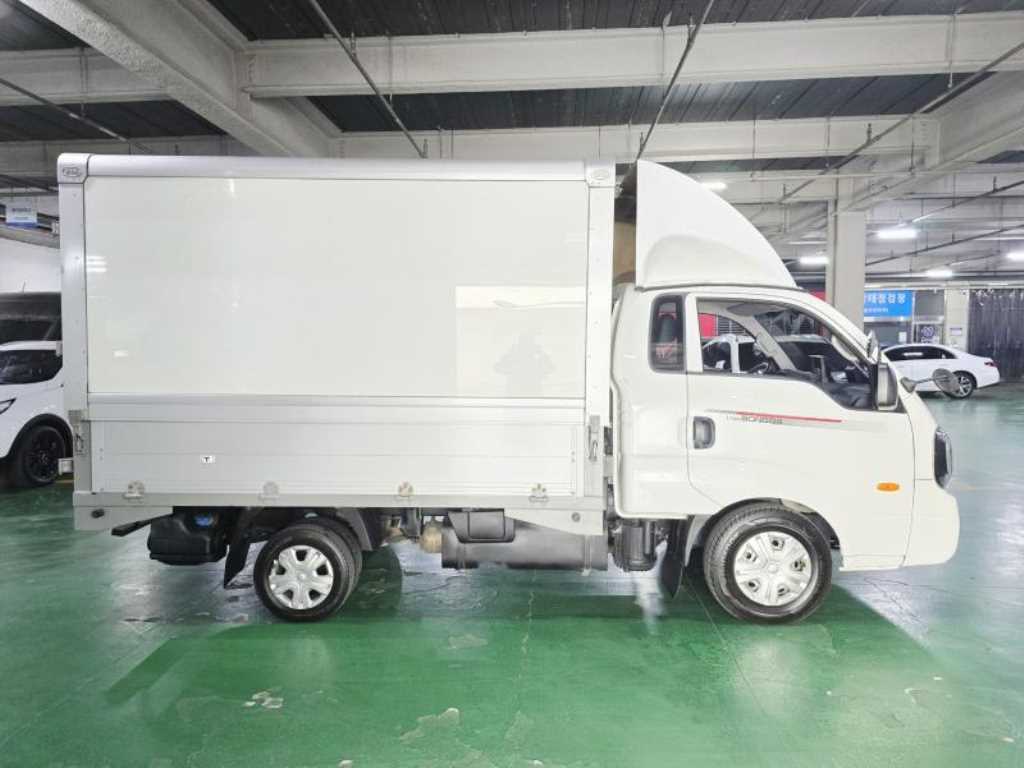 기아 더뉴봉고3 1톤 전동식 윙바디 2022년식 주행 18,438km 중고 화물차 상세 이미지 3