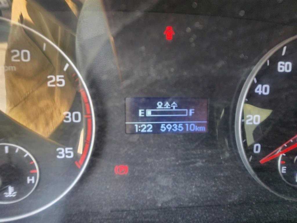 3.5톤 5000리터 탱크로리 2017년식 주행 593,353km 중고 화물차 홈/탱크로리 상세 이미지 12
