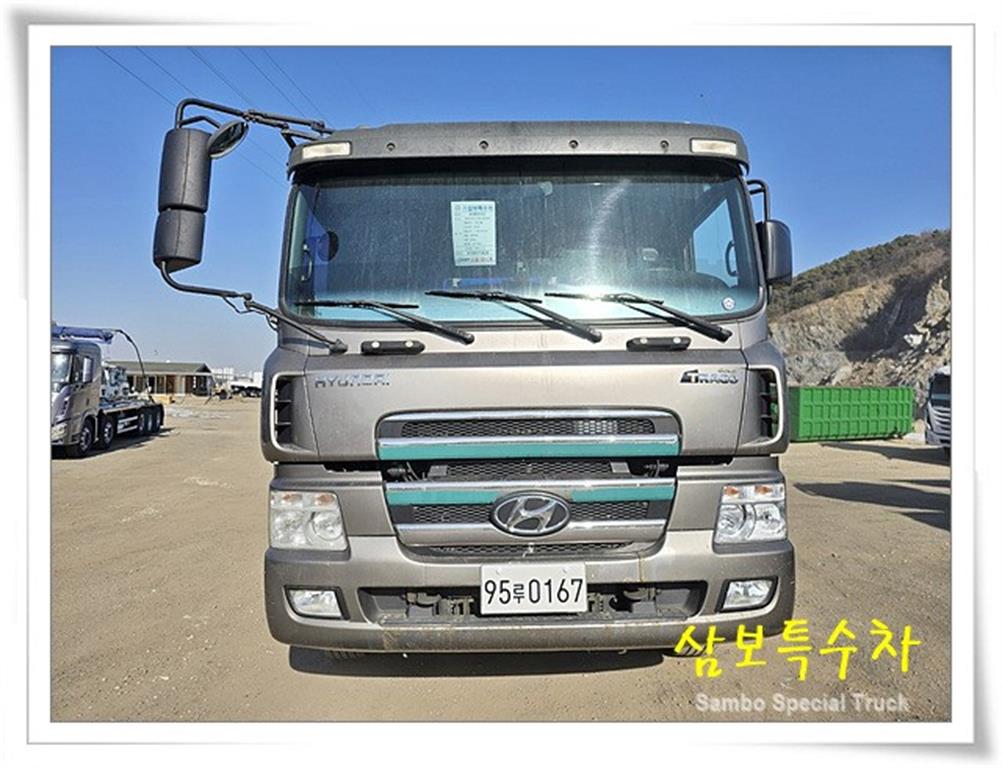 현대 트라고 25톤 고무코팅 탱크로리 2012년식 주행 1,740,766km 중고 화물차 홈/탱크로리 상세 이미지 3