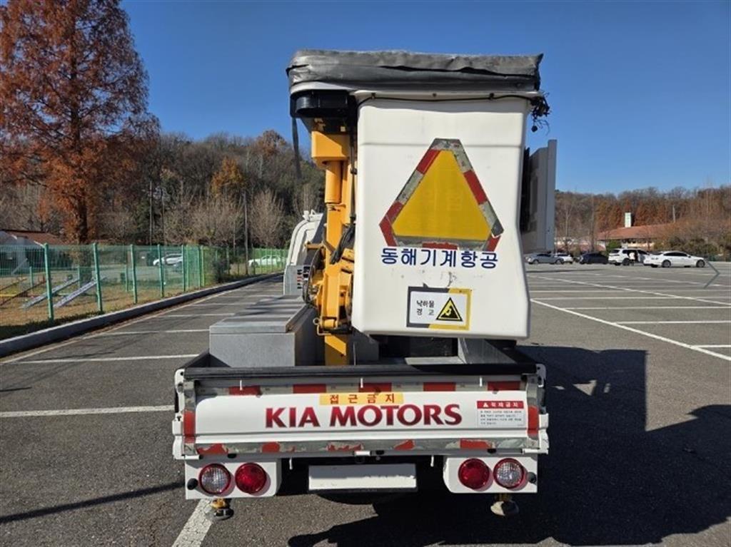 기아 더뉴봉고3 1톤 동해1200L 바가지차 2020년식 주행 188,007km 중고 화물차 상세 이미지 4
