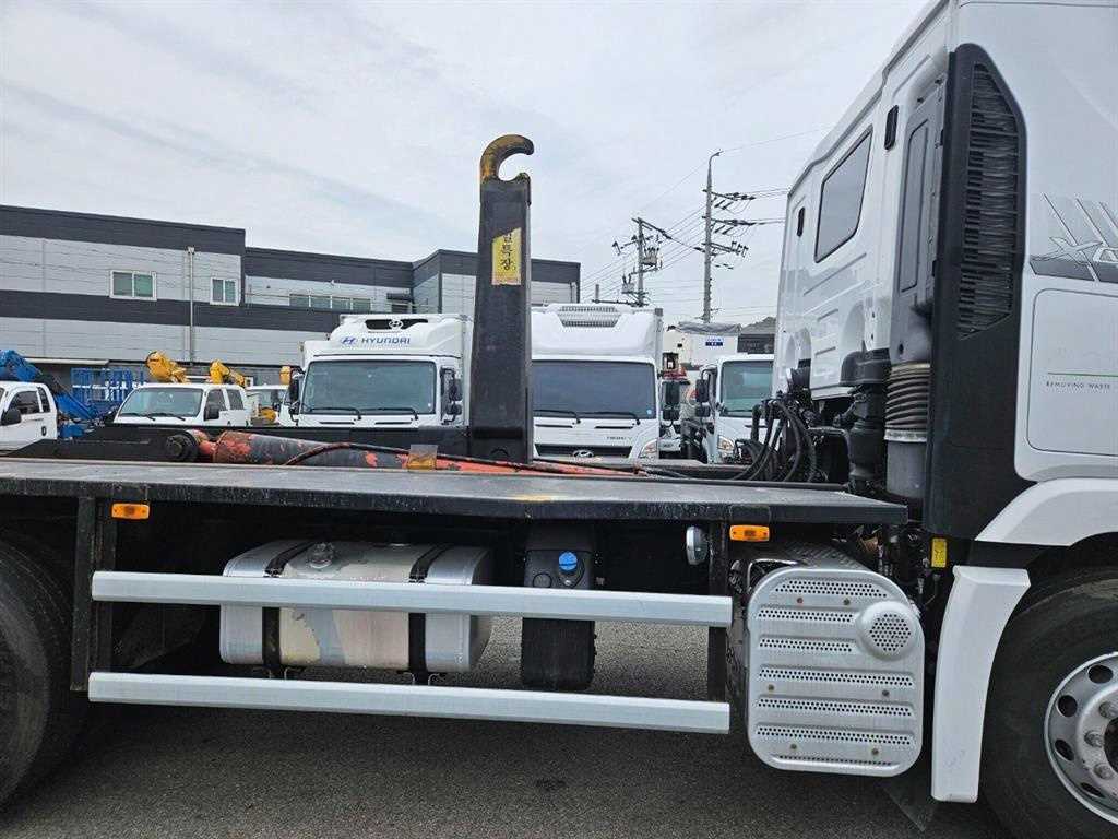 현대 엑시언트 16톤 1×2 정품 암롤트럭 2019년형 주행 251,598km 중고 화물차 상세 이미지 10