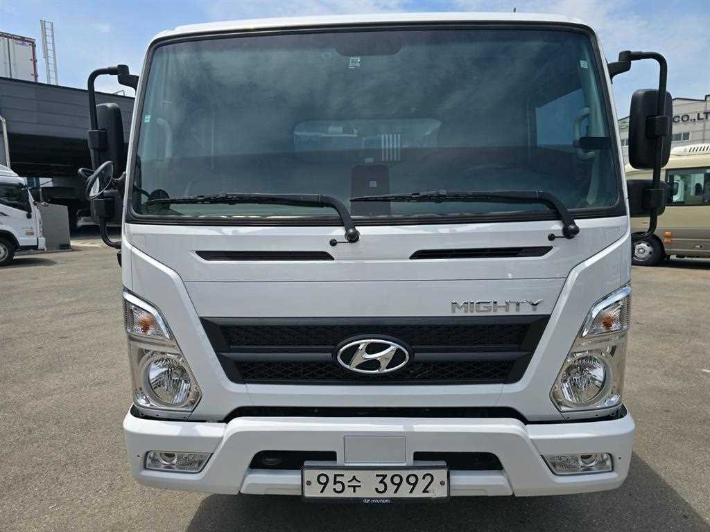 2023년형 주행 23,192km 현대 마이티 3.5톤 정품 덤프 중고 화물차 상세 이미지 2