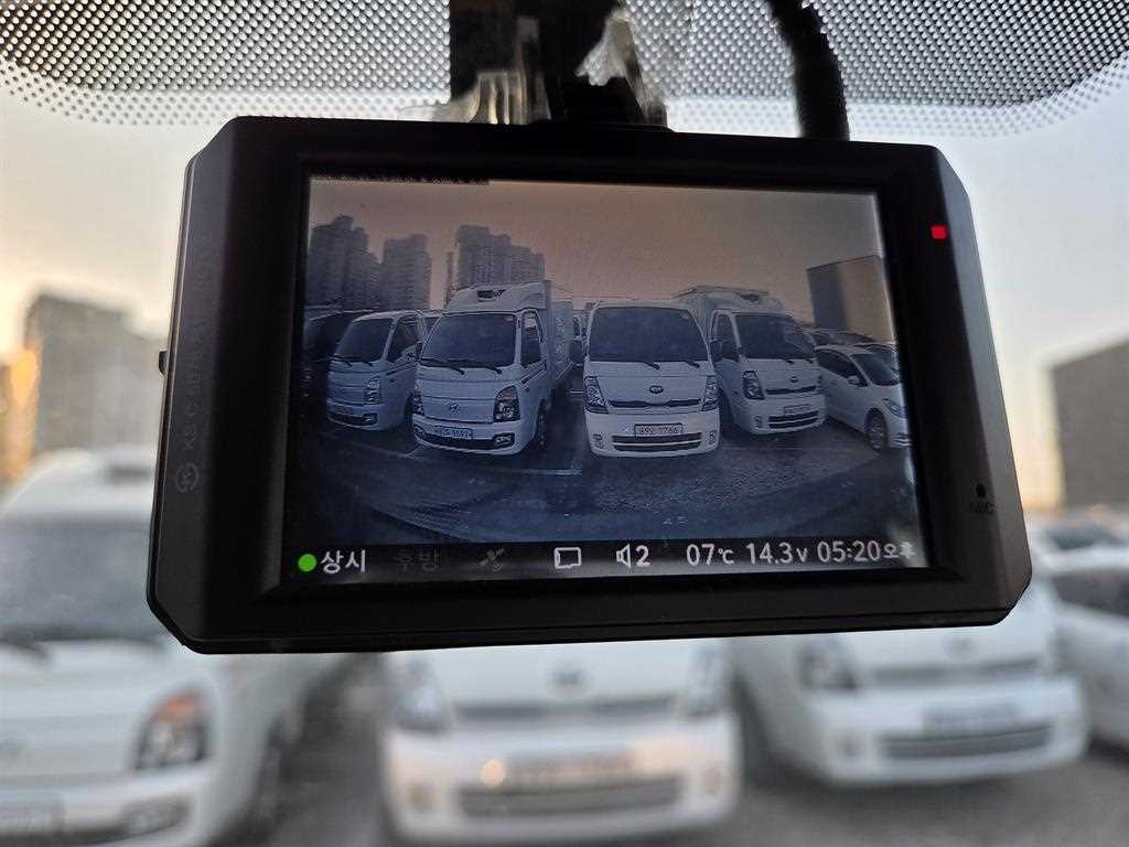 2016년식 주행 68,826km 현대 포터2 1톤 정품 활어차 중고 화물차 상세 이미지 15