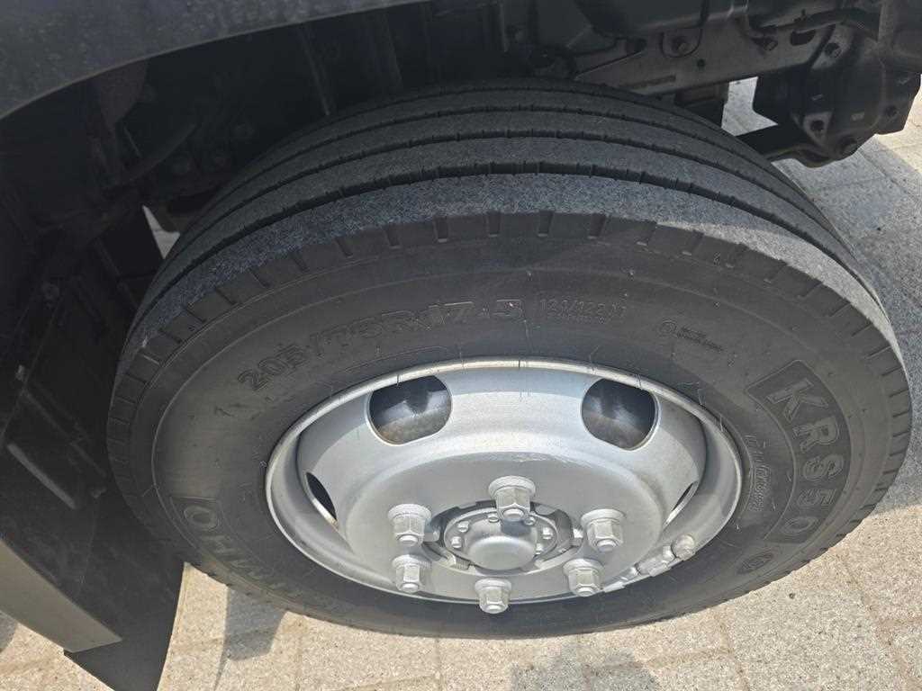 2021년식 주행 52,757km 2.5톤 익스탑 파워게이트 중고 화물차 상세 이미지 18