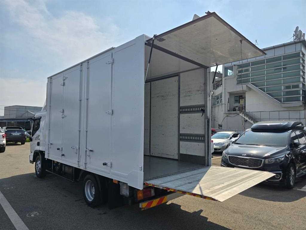 2021년식 주행 52,757km 2.5톤 익스탑 파워게이트 중고 화물차 상세 이미지 7