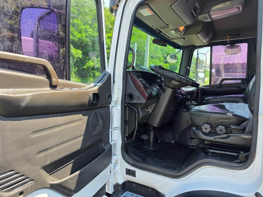현대 메가트럭 5톤 오리지널 덤프 2010년식 주행 241,550km 중고 화물차 상세 이미지 9