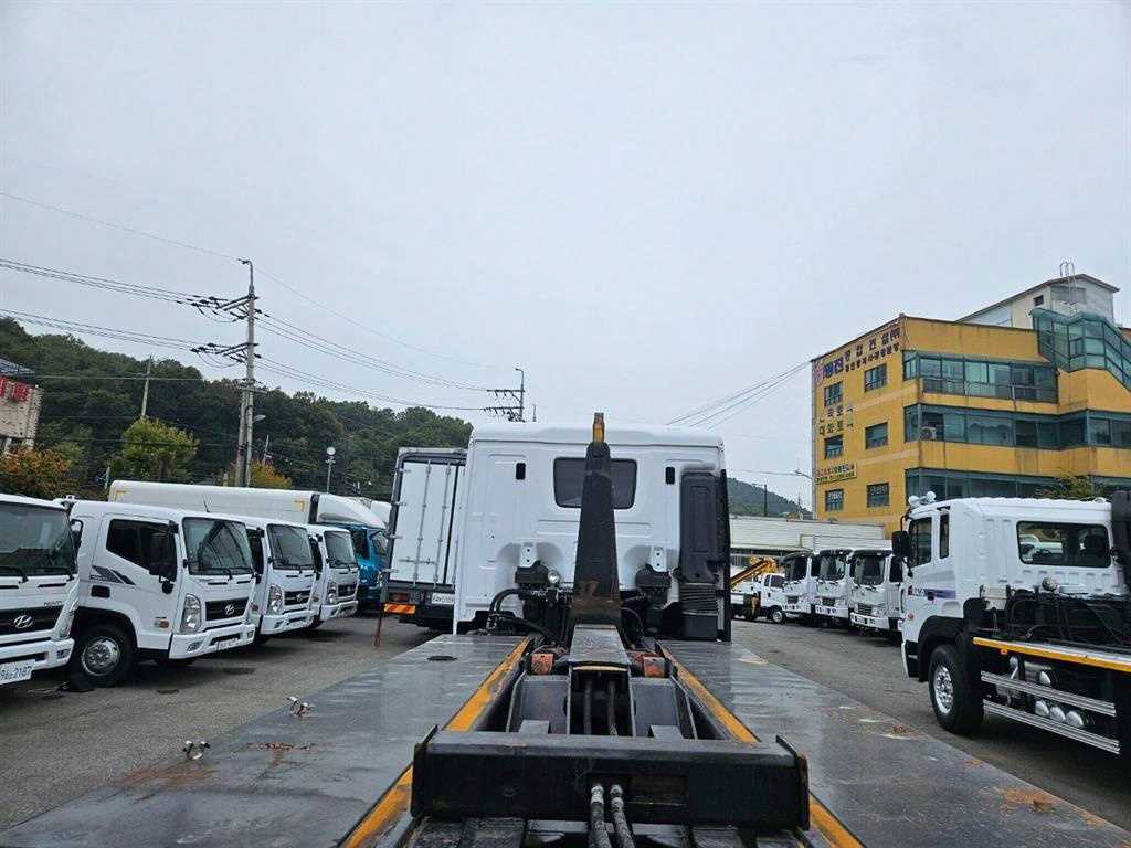현대 엑시언트 16톤 1×2 정품 암롤트럭 2019년형 주행 251,598km 중고 화물차 상세 이미지 7