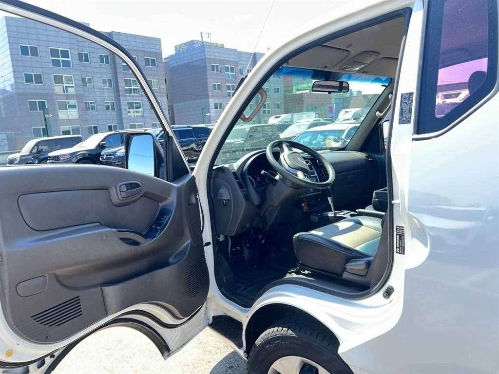 현대 포터2 슈퍼캡 초장축 1톤 카고 중고 화물차 2018 주행 176,305km 상세 이미지 8