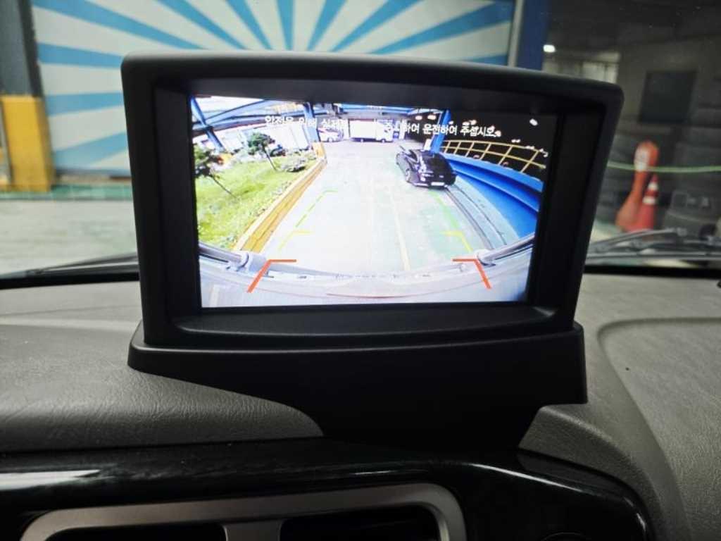현대 포터2 1.3톤 롱바디 전동식 윙바디 2023년식 주행 215,899km 중고 화물차 상세 이미지 18