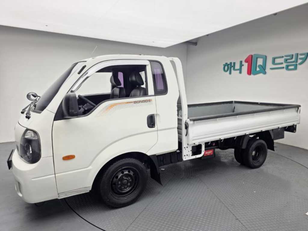 기아 봉고3 1톤 카고 킹캡 초장축 2016년형 주행 136,495km 중고 트럭 대표 이미지